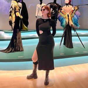 urban outfitters tony cut out one shoulder midi dress